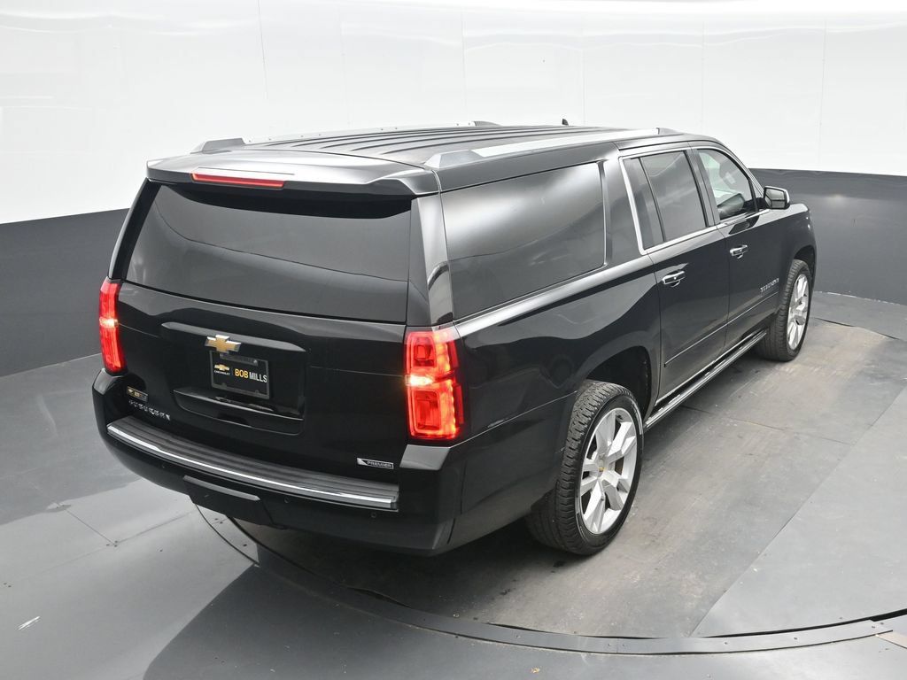 Used 2018 Chevrolet Suburban Premier AWD/4WD image 21