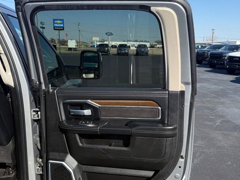 Used 2023 RAM 2500 Laramie image 30