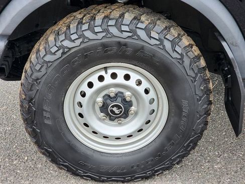 Used 2022 Ford Bronco 2-Door AWD/4WD image 18