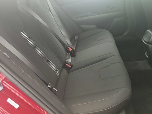 Used 2025 Hyundai Elantra Sport FWD image 26