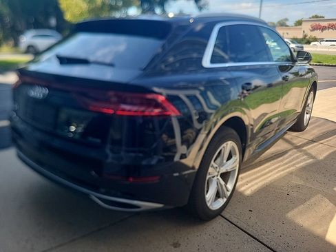Used 2023 Audi Q8 Premium w/ Convenience Package AWD/4WD image 10