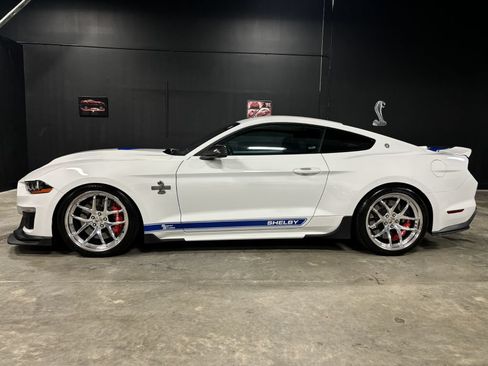 Used 2019 Ford Mustang GT Premium w/ GT Performance Package RWD image 6