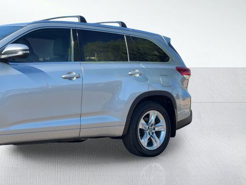 Certified 2018 Toyota Highlander Limited image 9