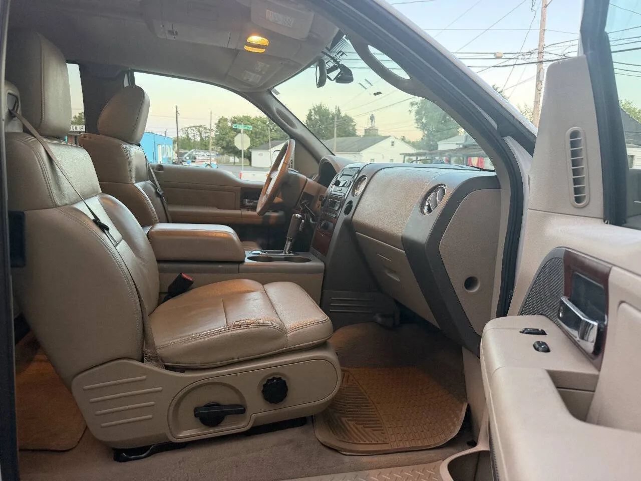 Used 2005 Ford F150 Lariat AWD/4WD image 27