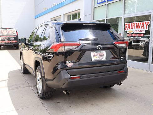 Used 2020 Toyota RAV4 LE w/ All Weather Liner Package AWD/4WD image 8