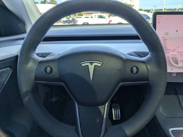 Used 2024 Tesla Model Y Performance AWD/4WD image 31