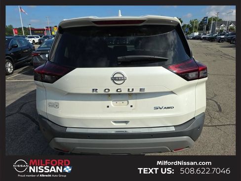 Certified 2023 Nissan Rogue SV w/ SV Premium B Package AWD/4WD image 4
