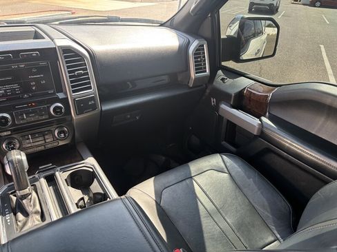 Used 2015 Ford F150 Platinum w/ Equipment Group 701A Luxury AWD/4WD image 30