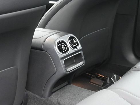 New 2025 Mercedes-Benz C 300 4MATIC Sedan image 24