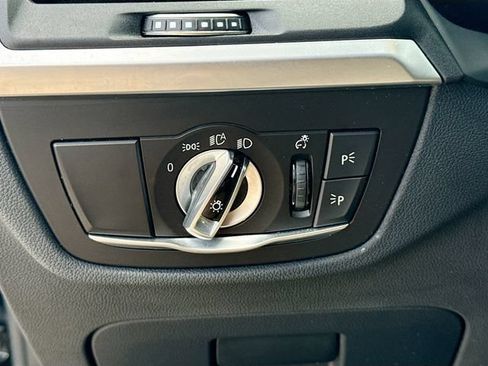 Used 2023 BMW X3 sDrive30i w/ Convenience Package w/ZPA RWD image 35