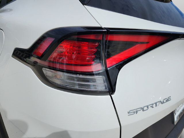 Certified 2024 Kia Sportage LX FWD image 33