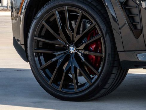 New 2026 BMW X5 M60i w/ Executive Package image 30