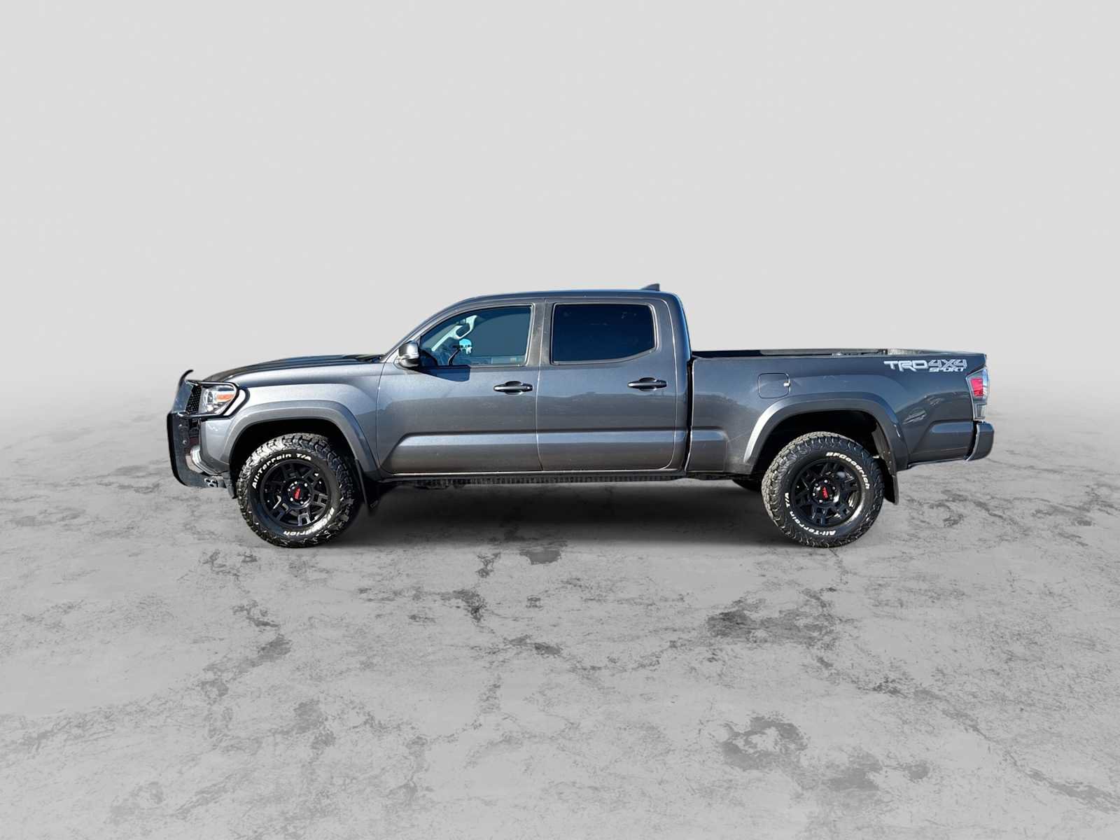 Used 2020 Toyota Tacoma TRD Sport AWD/4WD image 5