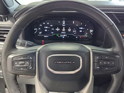 Used 2024 GMC Yukon XL Denali RWD image 30