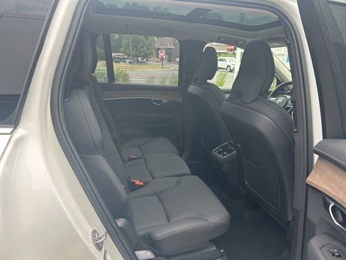 Certified 2025 Volvo XC90 B6 Plus AWD/4WD image 13