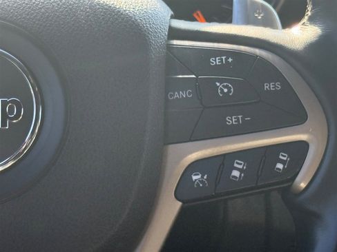 Used 2015 Jeep Grand Cherokee Summit image 12