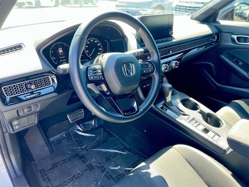Used 2023 Honda Civic Sport image 10