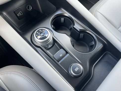 New 2026 Ford Explorer Active w/ Active Comfort Package AWD/4WD image 8