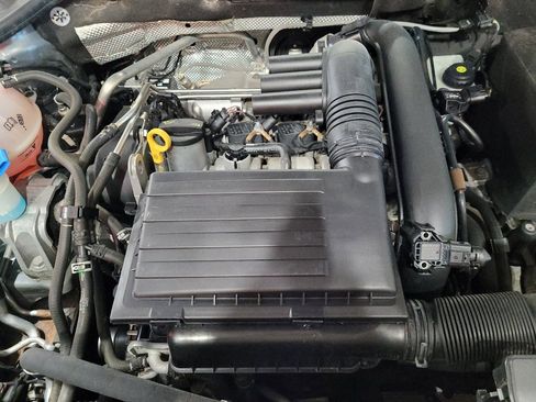 Used 2017 Volkswagen Jetta SE FWD image 30