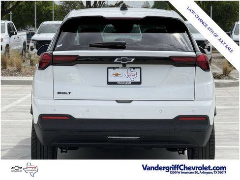 New 2027 Chevrolet Bolt LT w/ Comfort Package FWD image 5