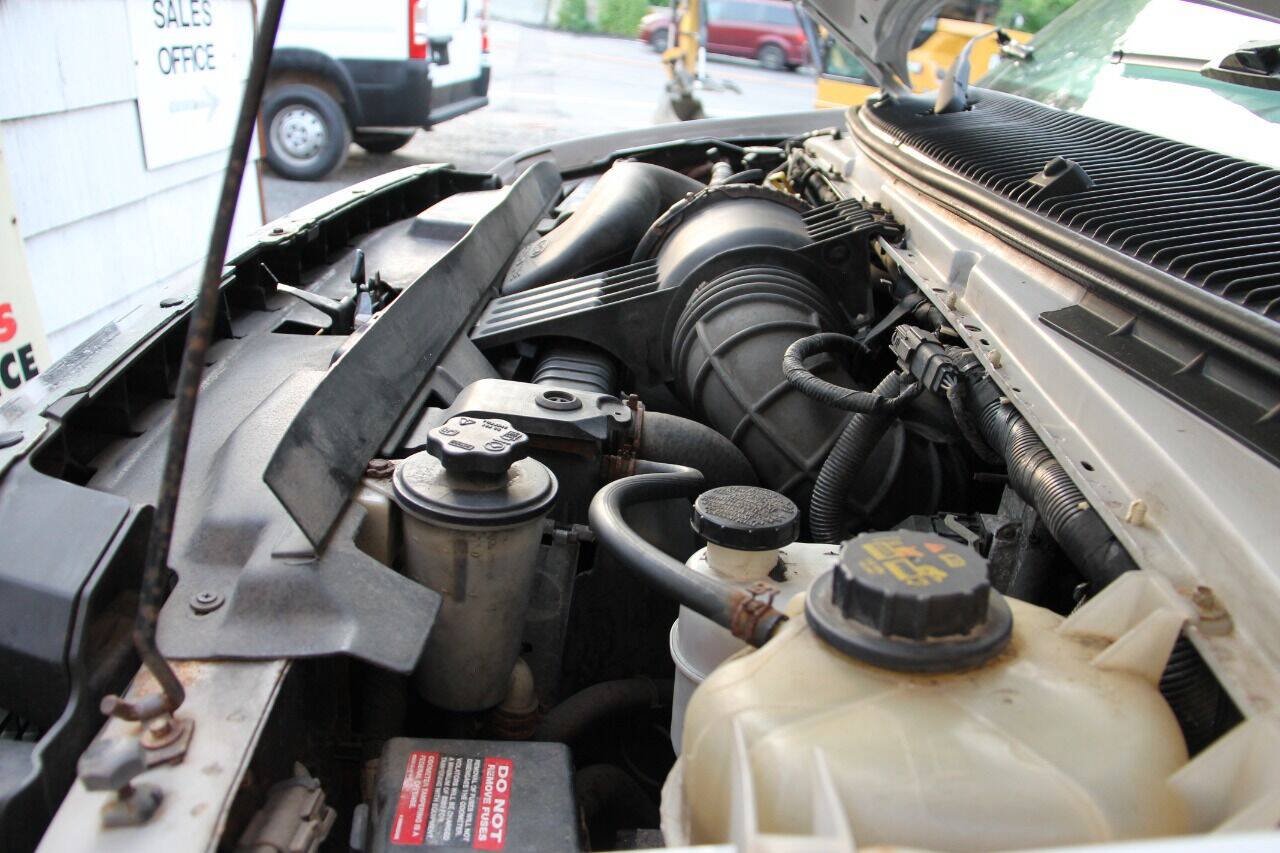 Used 2013 Ford E-250 and Econoline 250 w/ PWR Group RWD image 33
