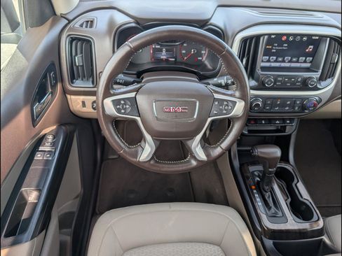 Used 2016 GMC Canyon SLE w/ SLE Convenience Package image 10