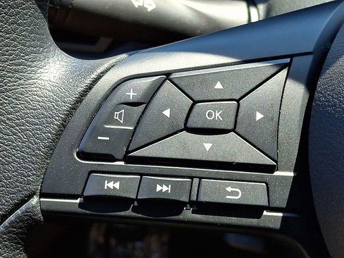 Certified 2025 Nissan Altima 2.5 S FWD image 21