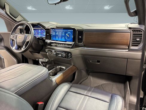 Used 2023 Chevrolet Silverado 1500 High Country image 29