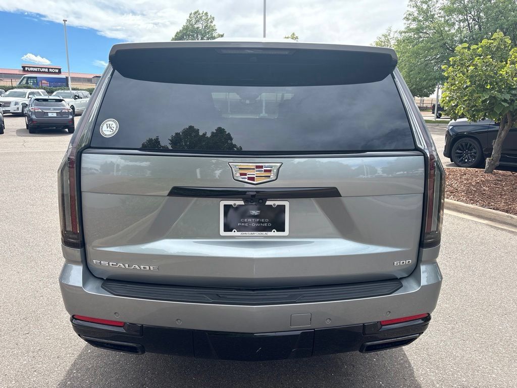 Certified 2025 Cadillac Escalade ESV Sport Platinum RWD image 4
