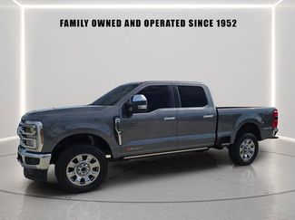 Used 2026 Ford F250 Lariat w/ Lariat Ultimate Package AWD/4WD video 1