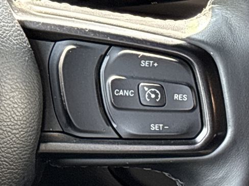 Used 2019 Jeep Wrangler Unlimited Sport S AWD/4WD image 23