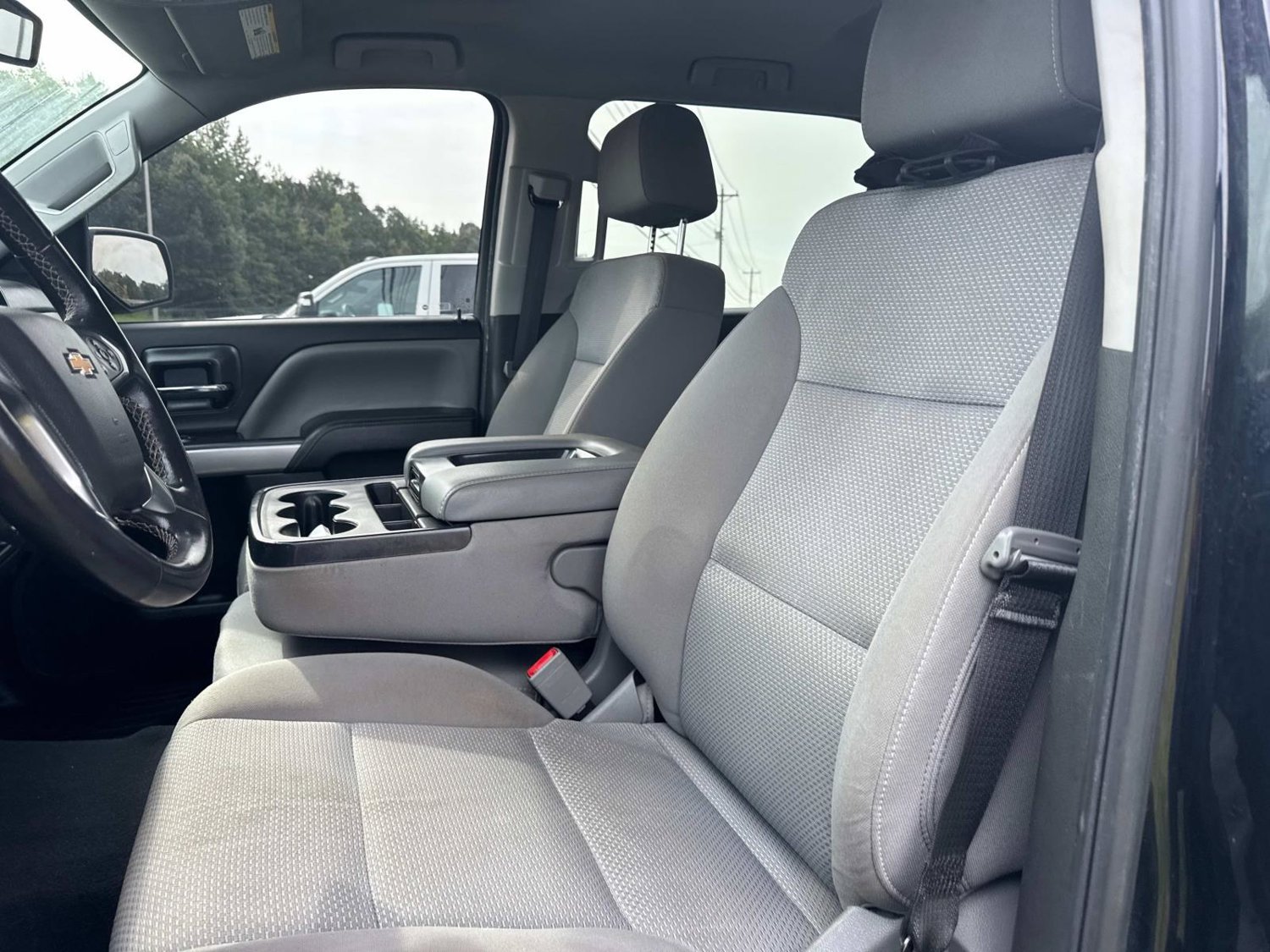 Used 2018 Chevrolet Silverado 1500 LT w/ All Star Edition AWD/4WD image 31