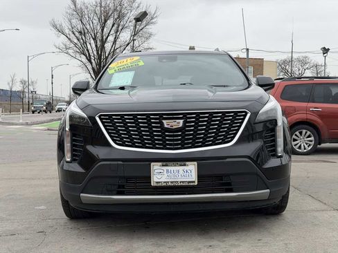Used 2019 Cadillac XT4 Premium Luxury image 2