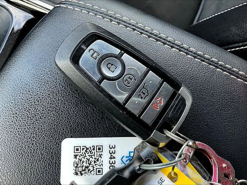 Used 2020 Ford Edge ST image 14