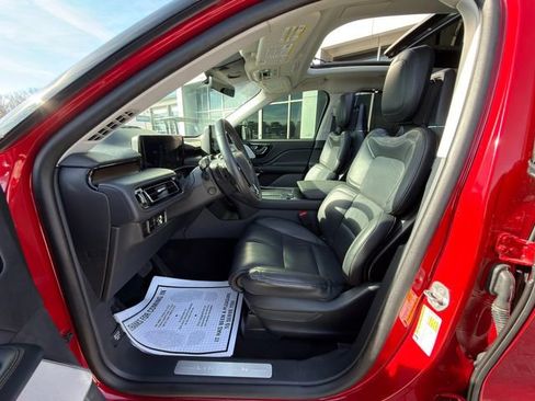 Used 2025 Lincoln Aviator Reserve w/ Equipment Group 201A image 27