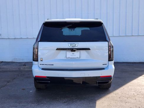 Certified 2026 Cadillac Escalade Platinum Sport w/ LPO, ONYX Package AWD/4WD image 4