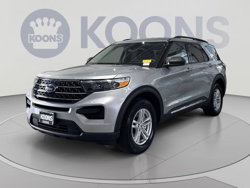 Used 2023 Ford Explorer XLT w/ Class IV Trailer Tow Package AWD/4WD image 1