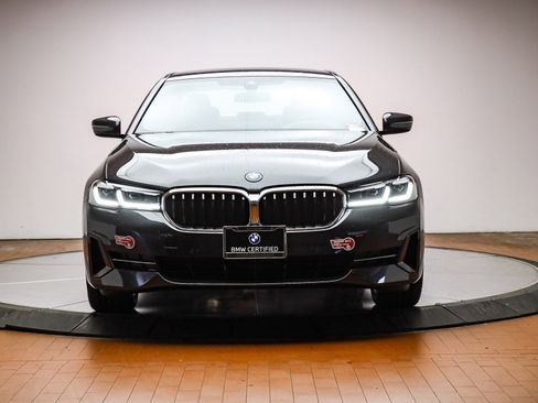 Certified 2023 BMW 530e w/ Premium Package image 2