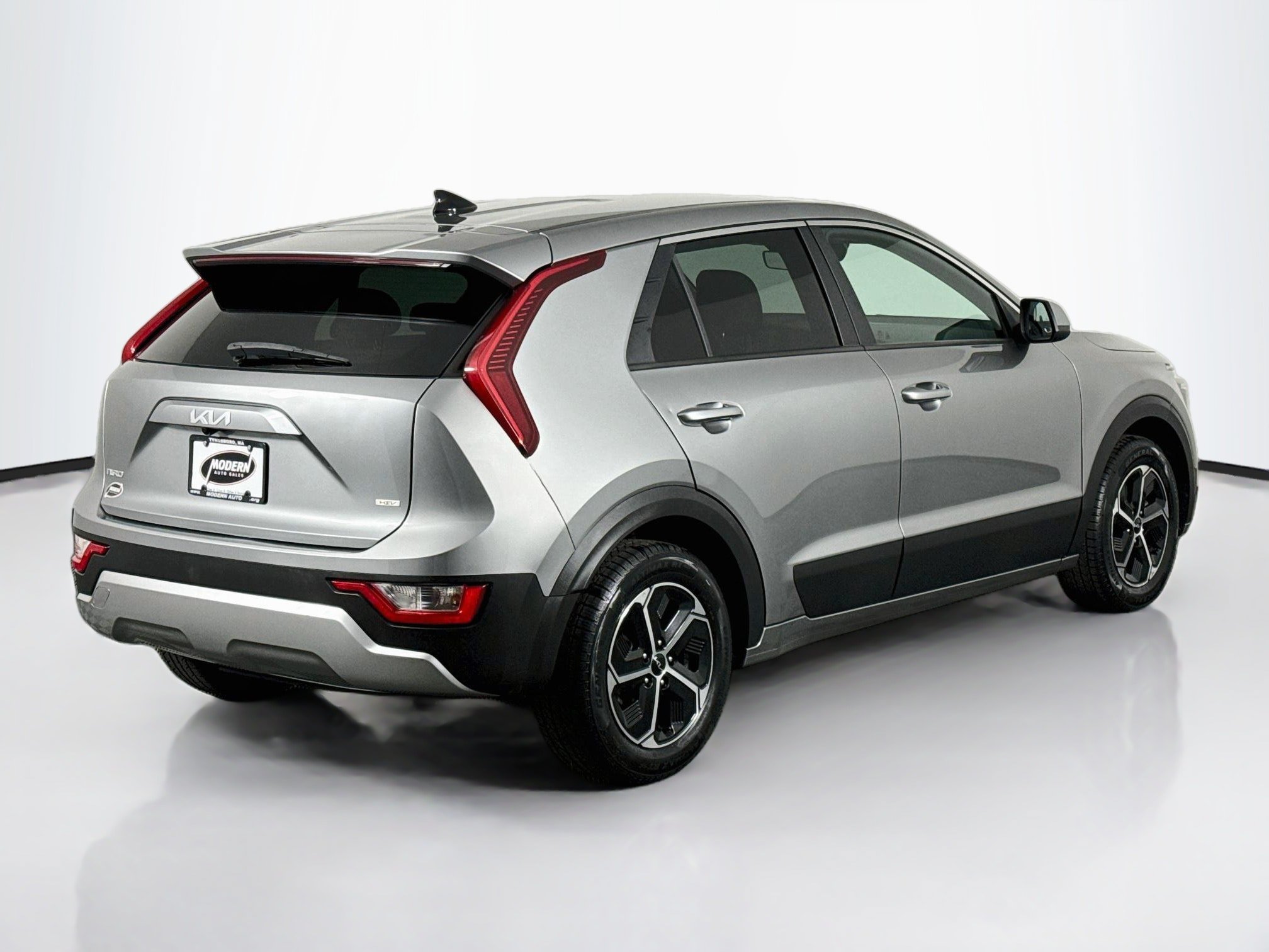Used 2023 Kia Niro LX FWD image 15