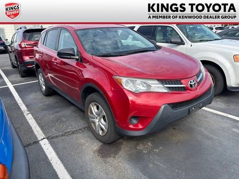 Used 2015 Toyota RAV4 LE FWD image 1