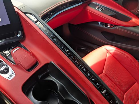 Used 2025 Chevrolet Corvette Z06 w/ Stealth Interior Trim Package RWD image 19