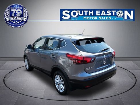 Used 2017 Nissan Rogue Sport S w/ S Appearance Package FWD image 5