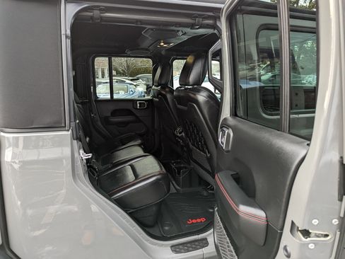 Used 2020 Jeep Gladiator Rubicon w/ Dual Top Group image 31
