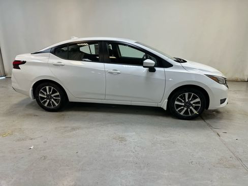 New 2025 Nissan Versa SV w/ Trunk Package FWD image 8