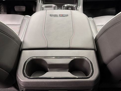 Used 2024 GMC Sierra 2500 AT4X image 38