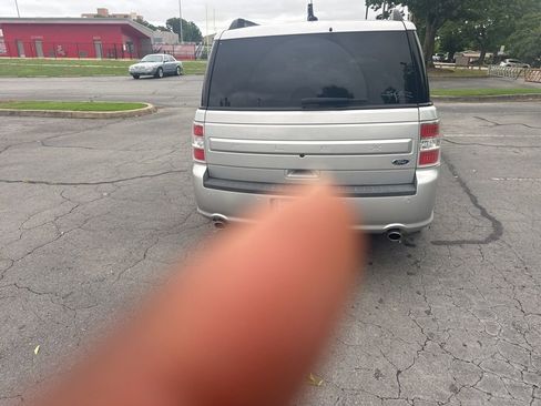 Used 2019 Ford Flex SE FWD image 9