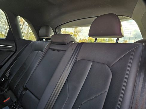 Used 2022 Audi Q3 2.0T Premium Plus w/ Premium Plus Package image 11