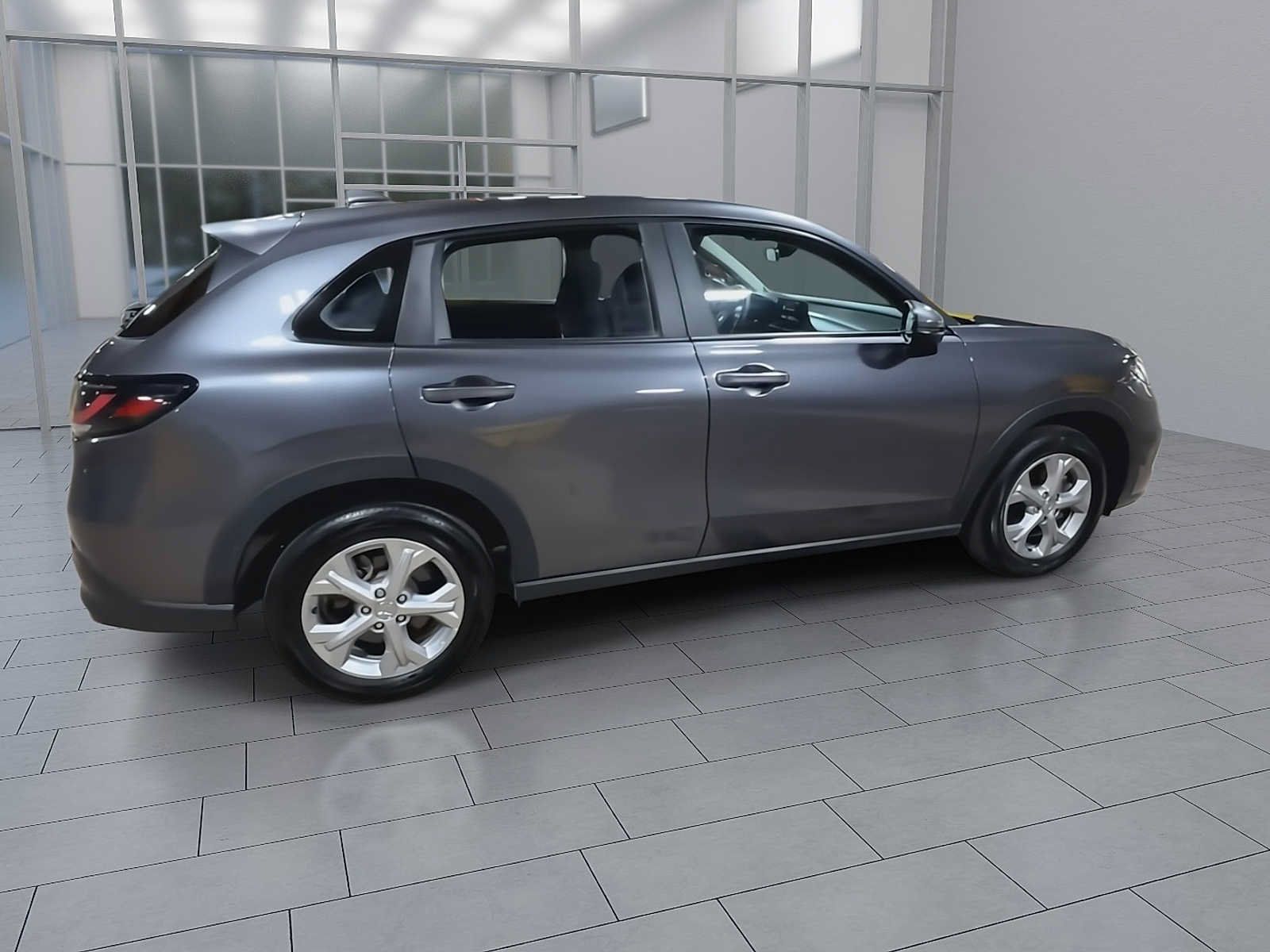 Used 2023 Honda HR-V LX image 7