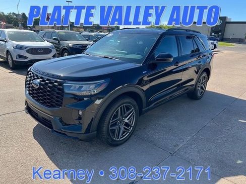 Used 2025 Ford Explorer ST-Line w/ Premium Package AWD/4WD image 1