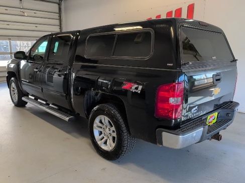 Used 2011 Chevrolet Silverado 1500 LT w/ All-Star Edition AWD/4WD image 2